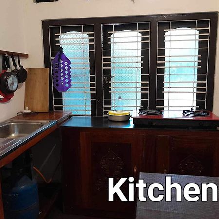 Sakura Calm Rest Bed & Breakfast Mirissa Bagian luar foto