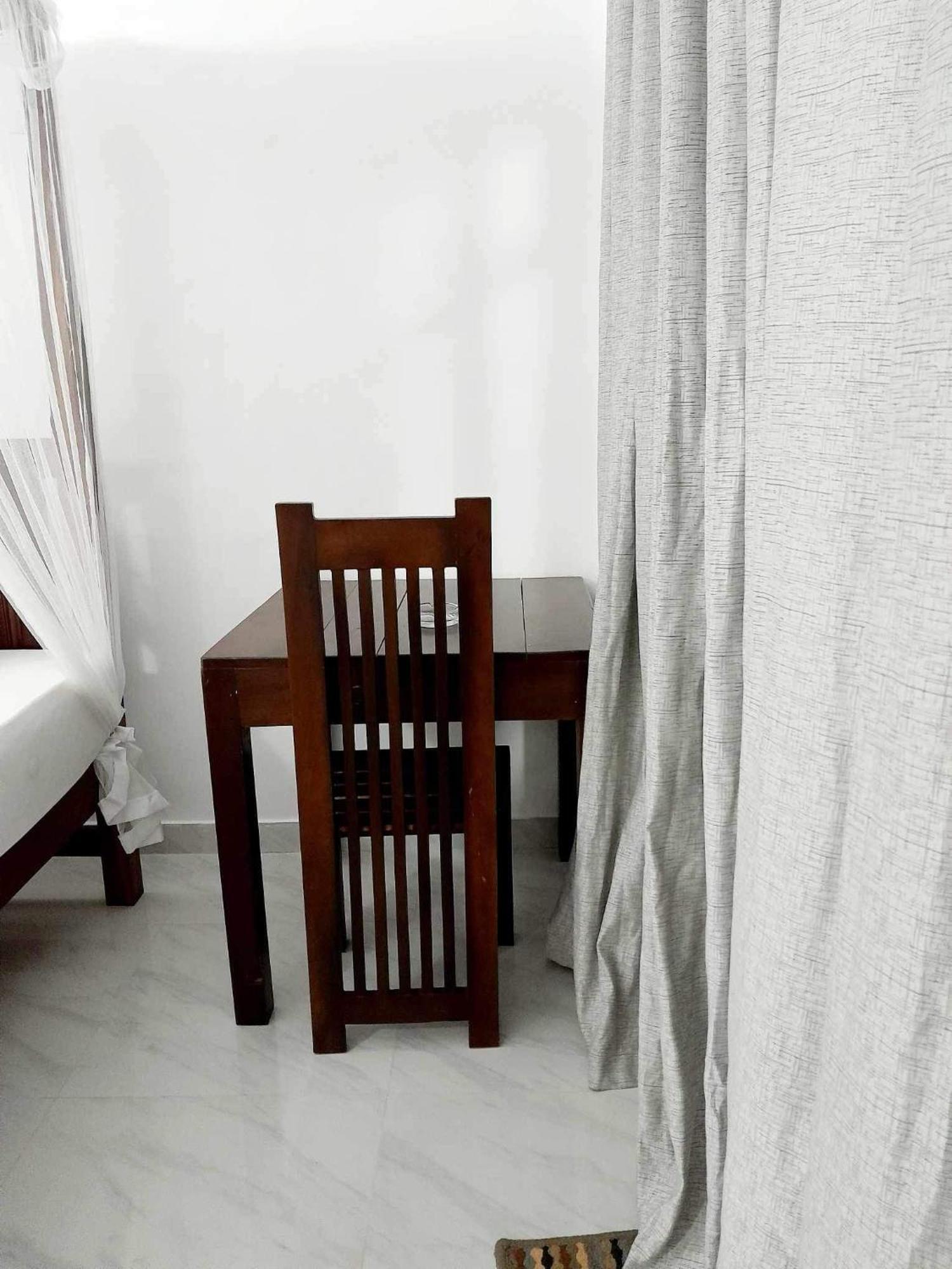 Sakura Calm Rest Bed & Breakfast Mirissa Bagian luar foto