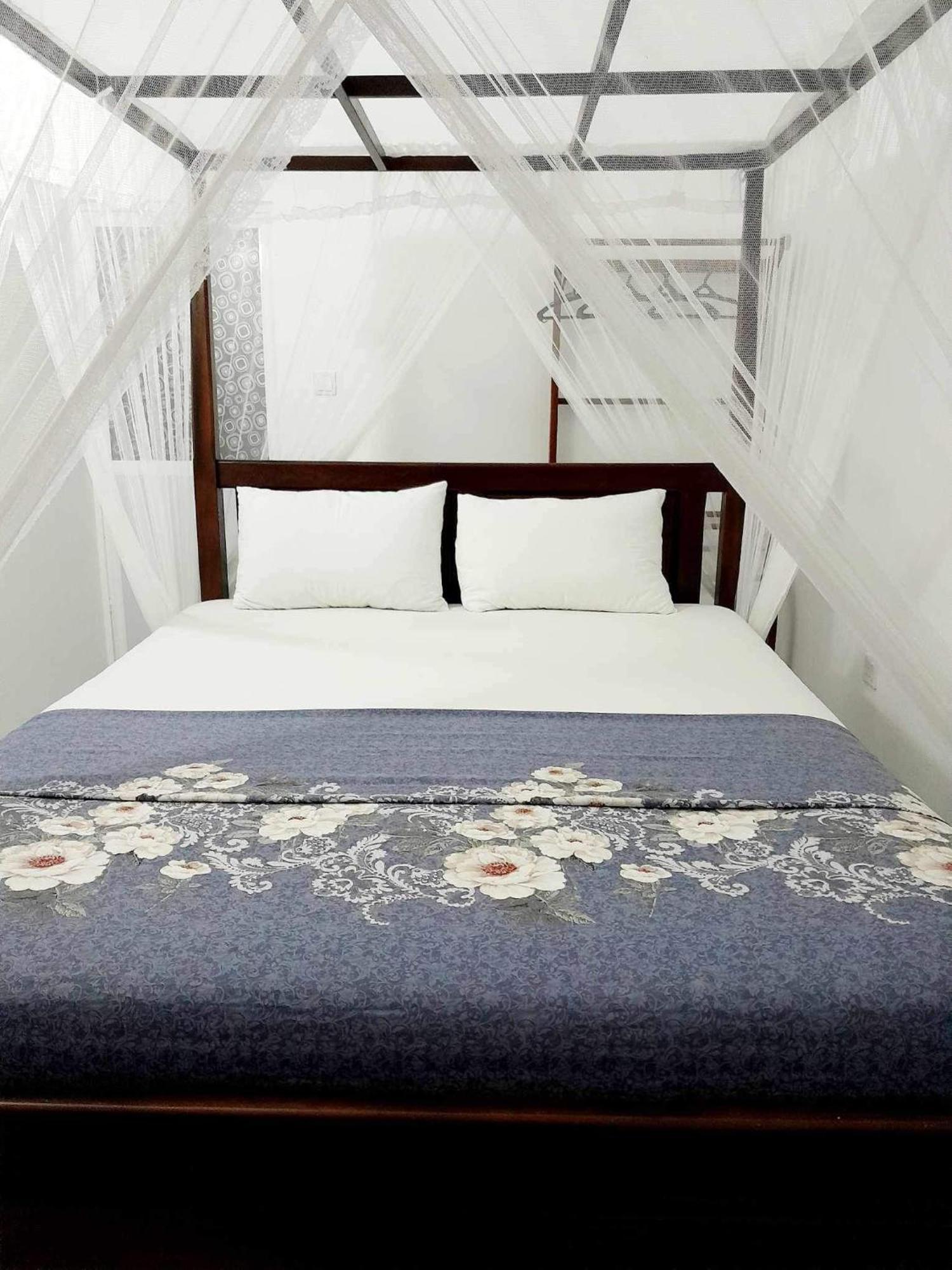 Sakura Calm Rest Bed & Breakfast Mirissa Bagian luar foto