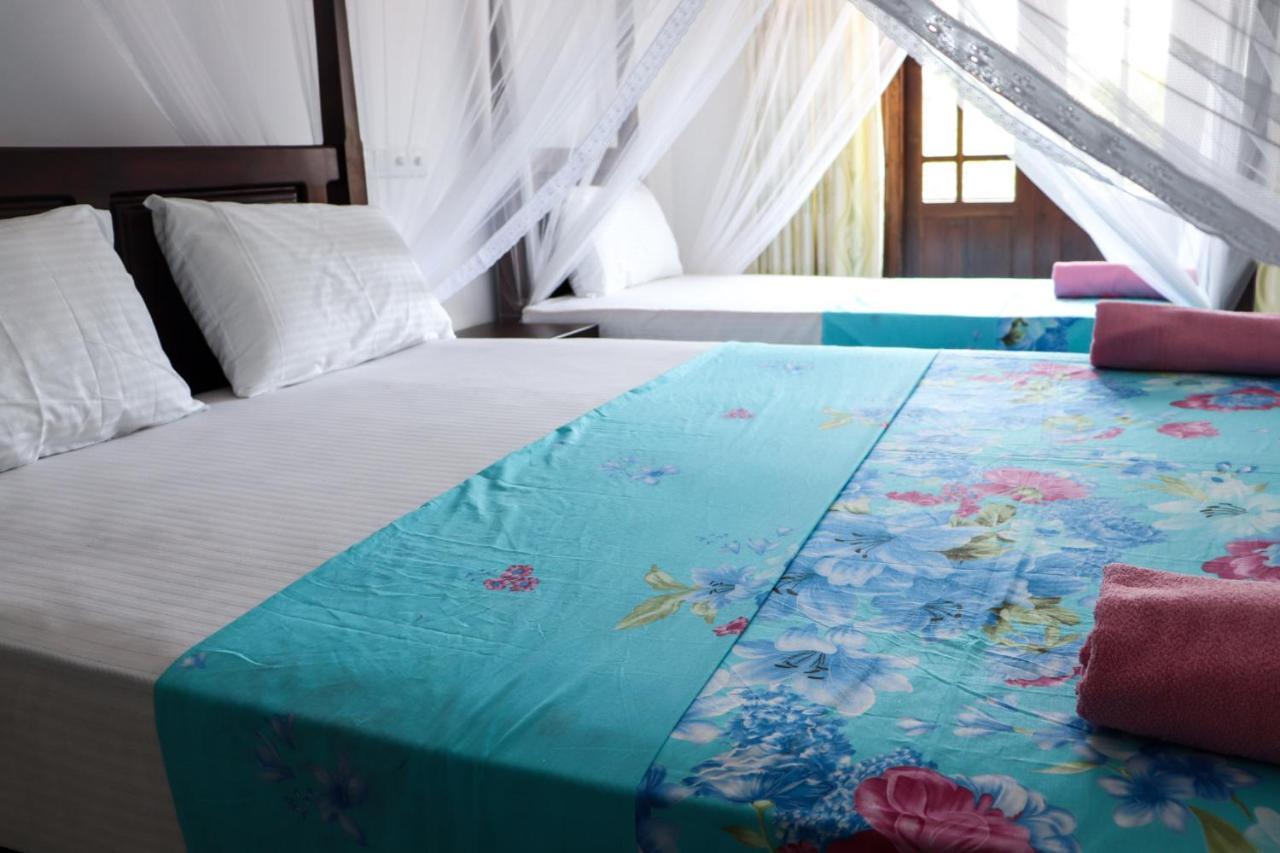 Sakura Calm Rest Bed & Breakfast Mirissa Bagian luar foto
