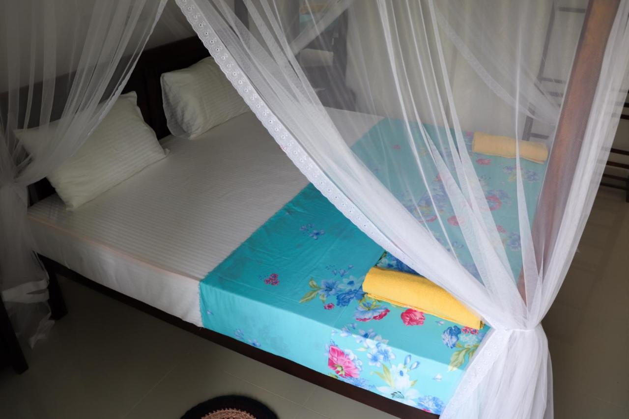 Sakura Calm Rest Bed & Breakfast Mirissa Bagian luar foto