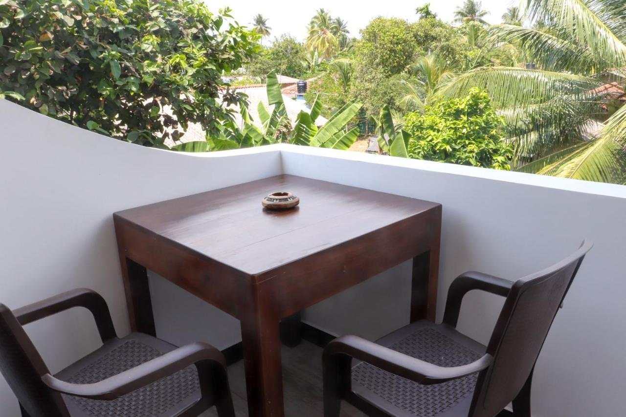 Sakura Calm Rest Bed & Breakfast Mirissa Bagian luar foto
